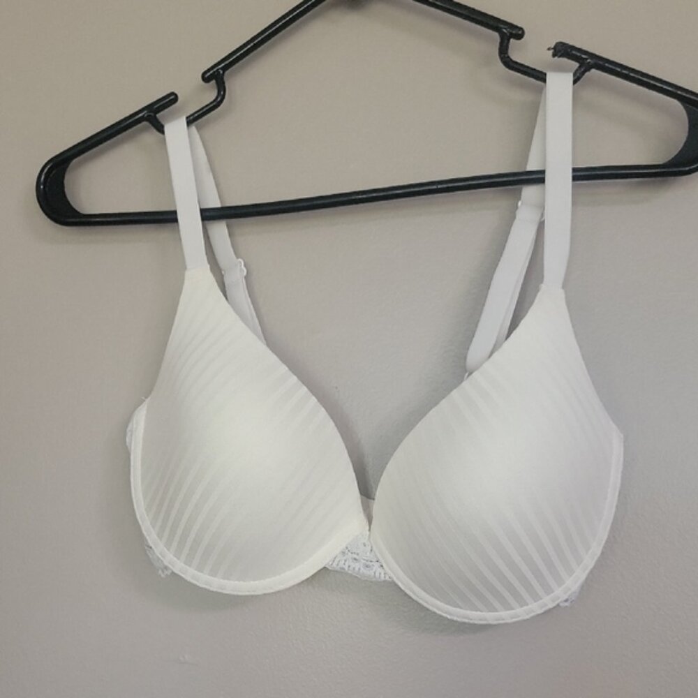 White Striped And Lace Padded Underwire Bra Size 80D